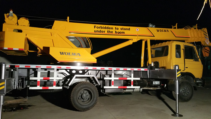 沃爾華集團(tuán)12噸汽車起重機(jī)順利出口泰國 沃爾華集團(tuán)12噸汽車起重機(jī)順利出口泰國