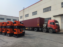  沃爾華集團(tuán)一批小型挖掘機(jī)出口歐洲市場(chǎng)