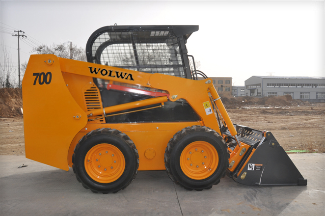 滑移裝載機(jī)GN700產(chǎn)品照片2