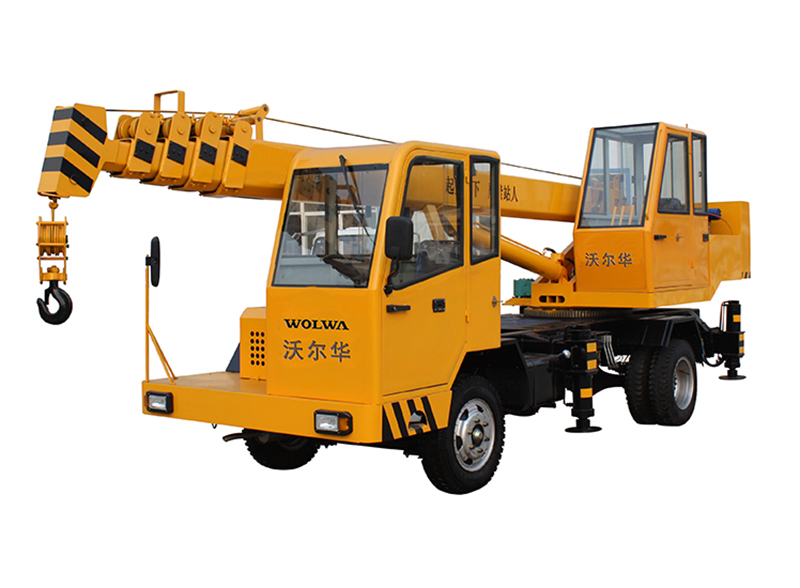 5噸自制底盤GNQY-Z5型吊車實(shí)物圖1